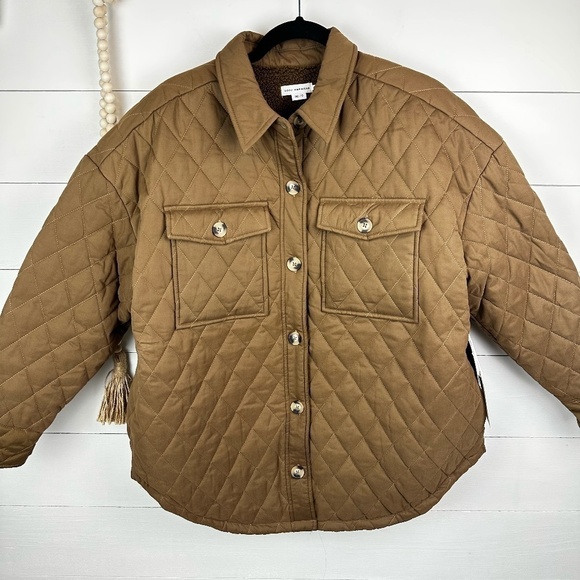 NWT Good American Essentials Women's Quilted Sherpa Shacket Size 00/0 - Picture 1 of 7